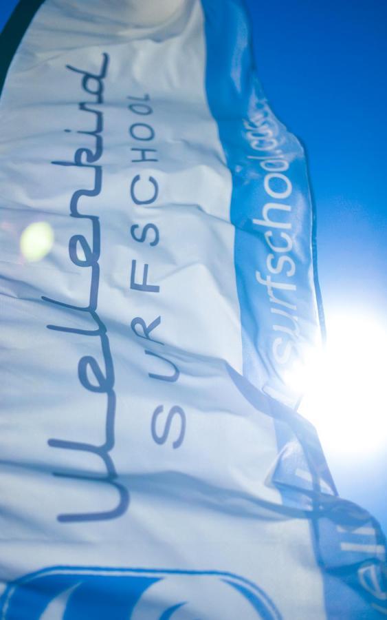 Хостел Wellenkind Surfschool Ла-Паред Экстерьер фото